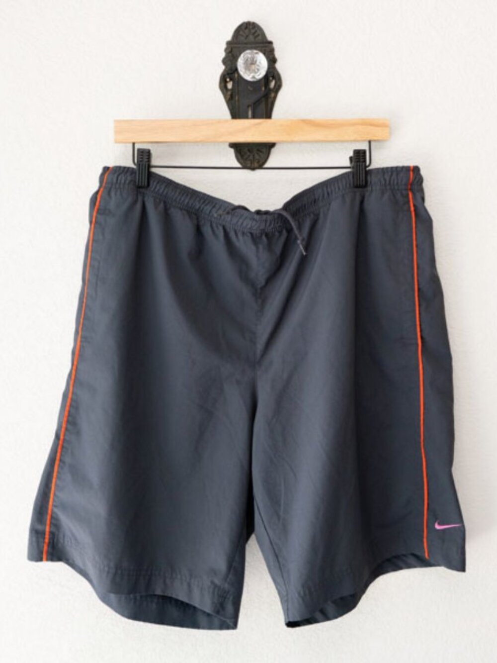 Nike Athletic Shorts Mens Large Gray Lined Running Gym Training Shorts